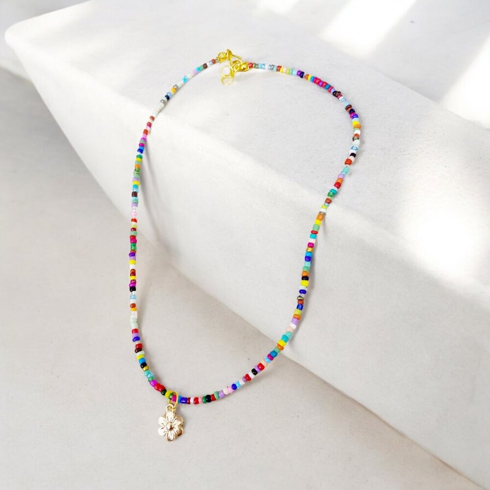 Handmade Rainbow Seed Bead Dainty Gold Flower Mini Pendant Choker Necklace